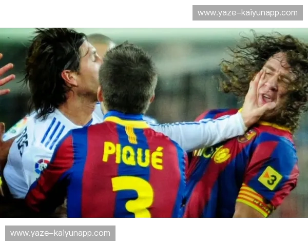 绿茵场上的史诗对决：阿赫利与火车头的恩怨情仇